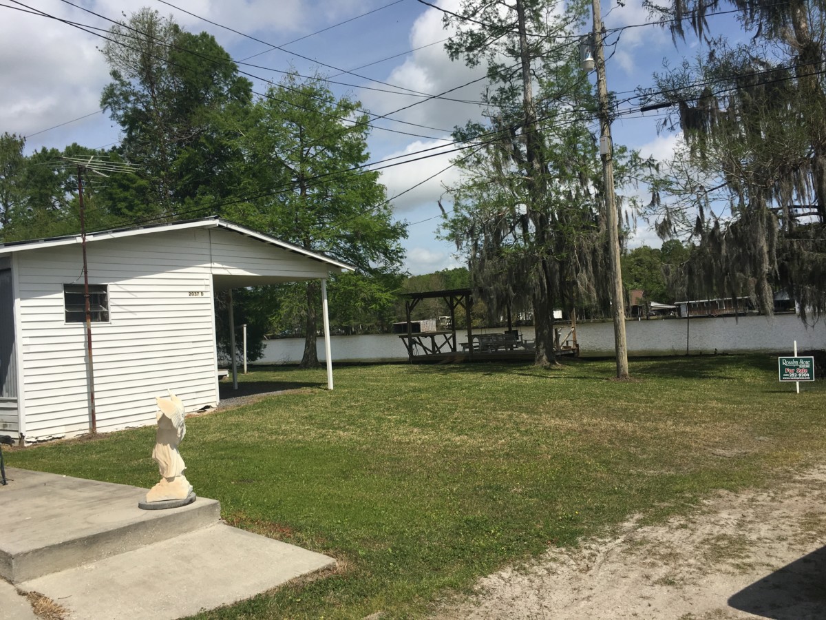 Listings Rosslyn Stone