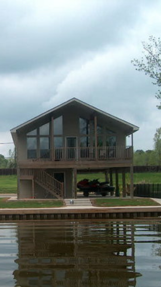 Rosslyn Stone Real Estate Broker The Waterfront Property Specialists